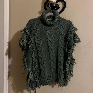 NWT Betty Betty Firenze Lt Green fringe sweater poncho
